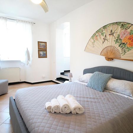 Cavour La Citta Vecchia Apartment Genoa Luaran gambar