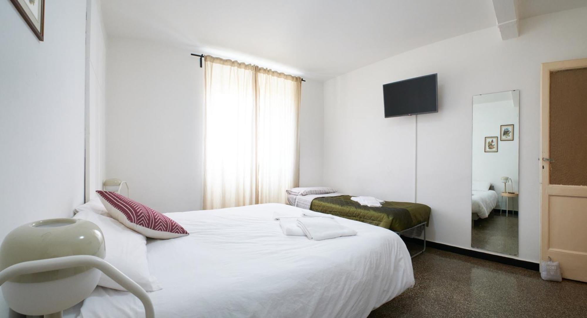 Cavour La Citta Vecchia Apartment Genoa Luaran gambar